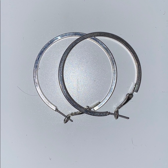 Golden silver hoops of many different sizes - Picture 3 of 10